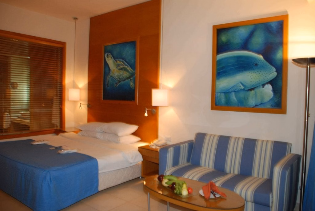 Parrotel Beach Resort