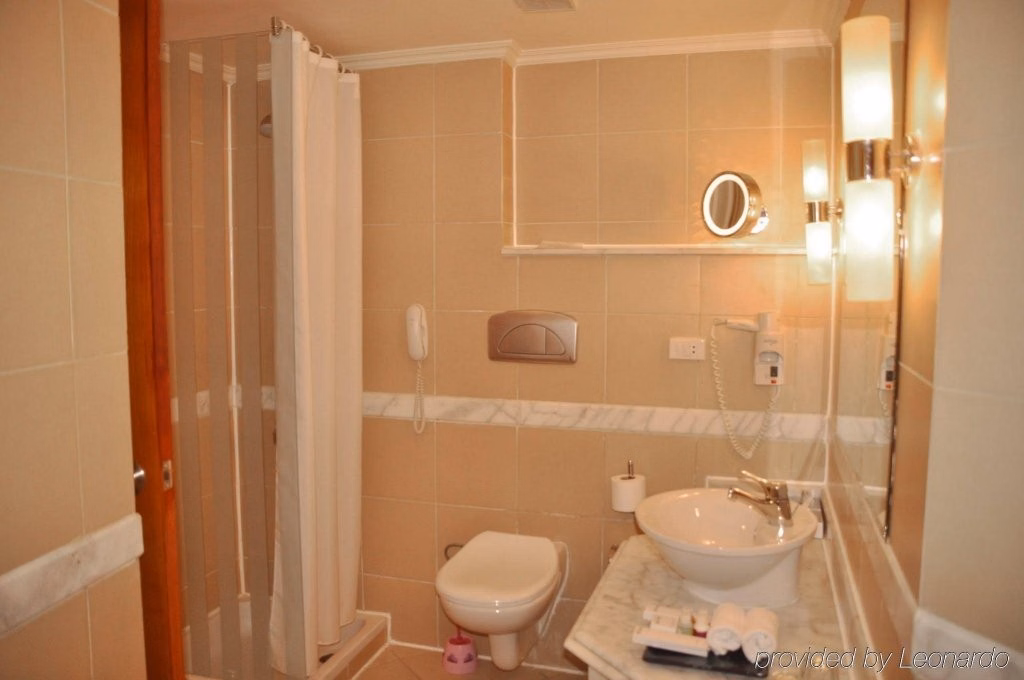 Parrotel Beach Resort