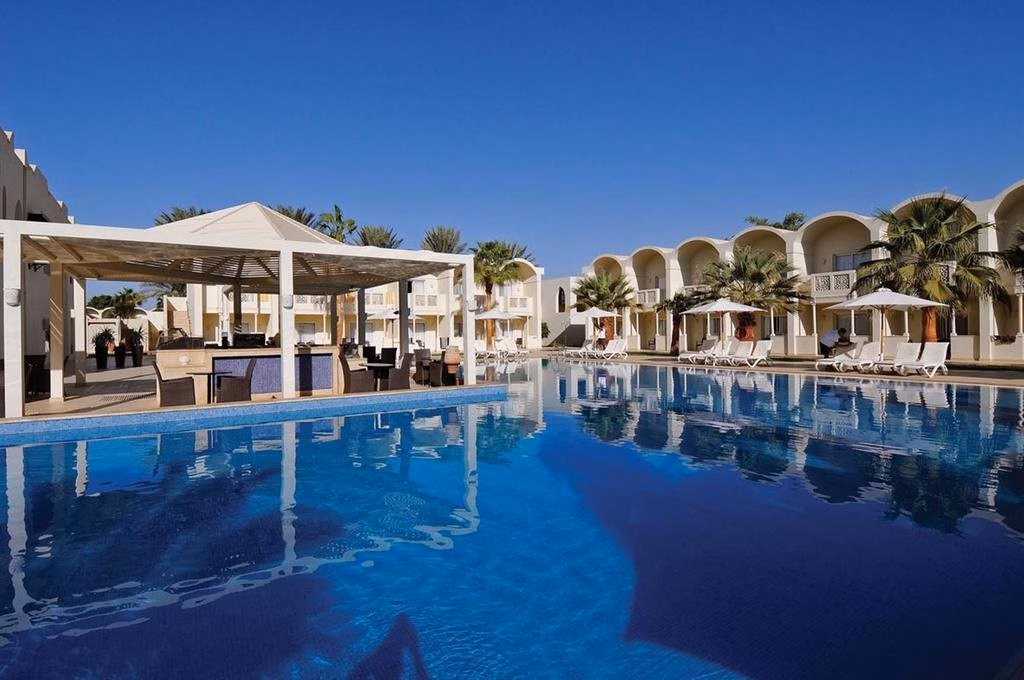 Reef Oasis Beach Resort
