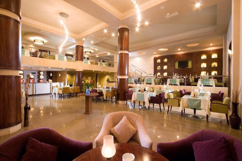 Regency Plaza Aqua Park and Spa Resort