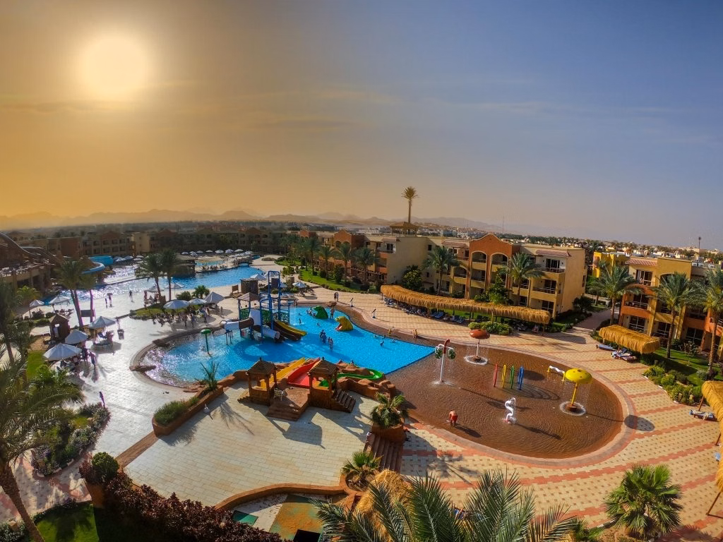 Regency Plaza Aqua Park and Spa Resort