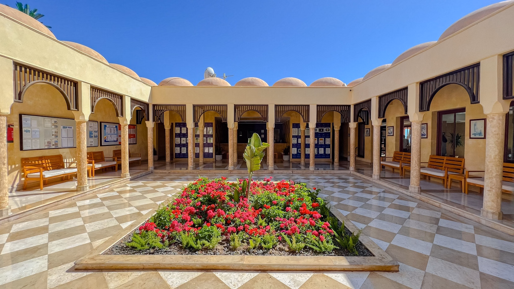 Tamra Beach Resort