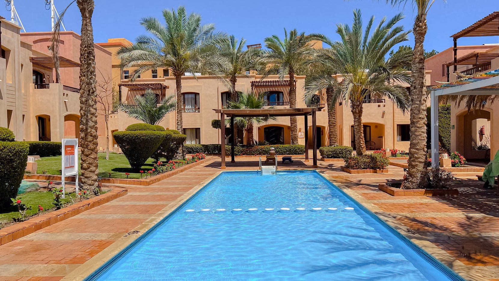 Tamra Beach Resort