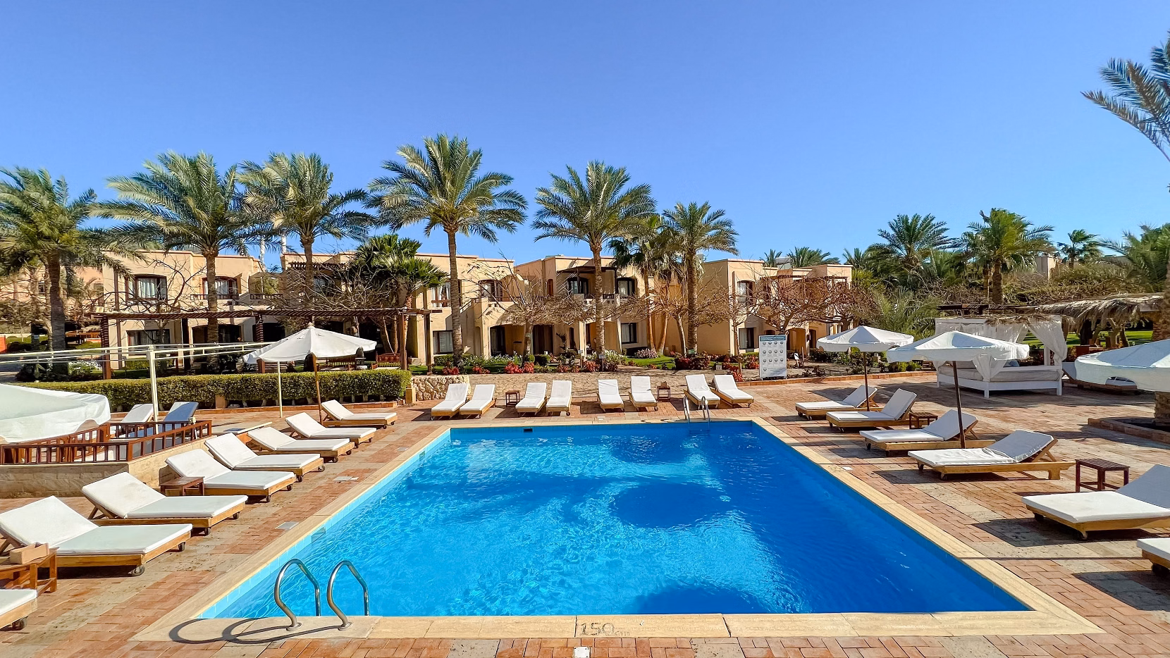 Tamra Beach Resort