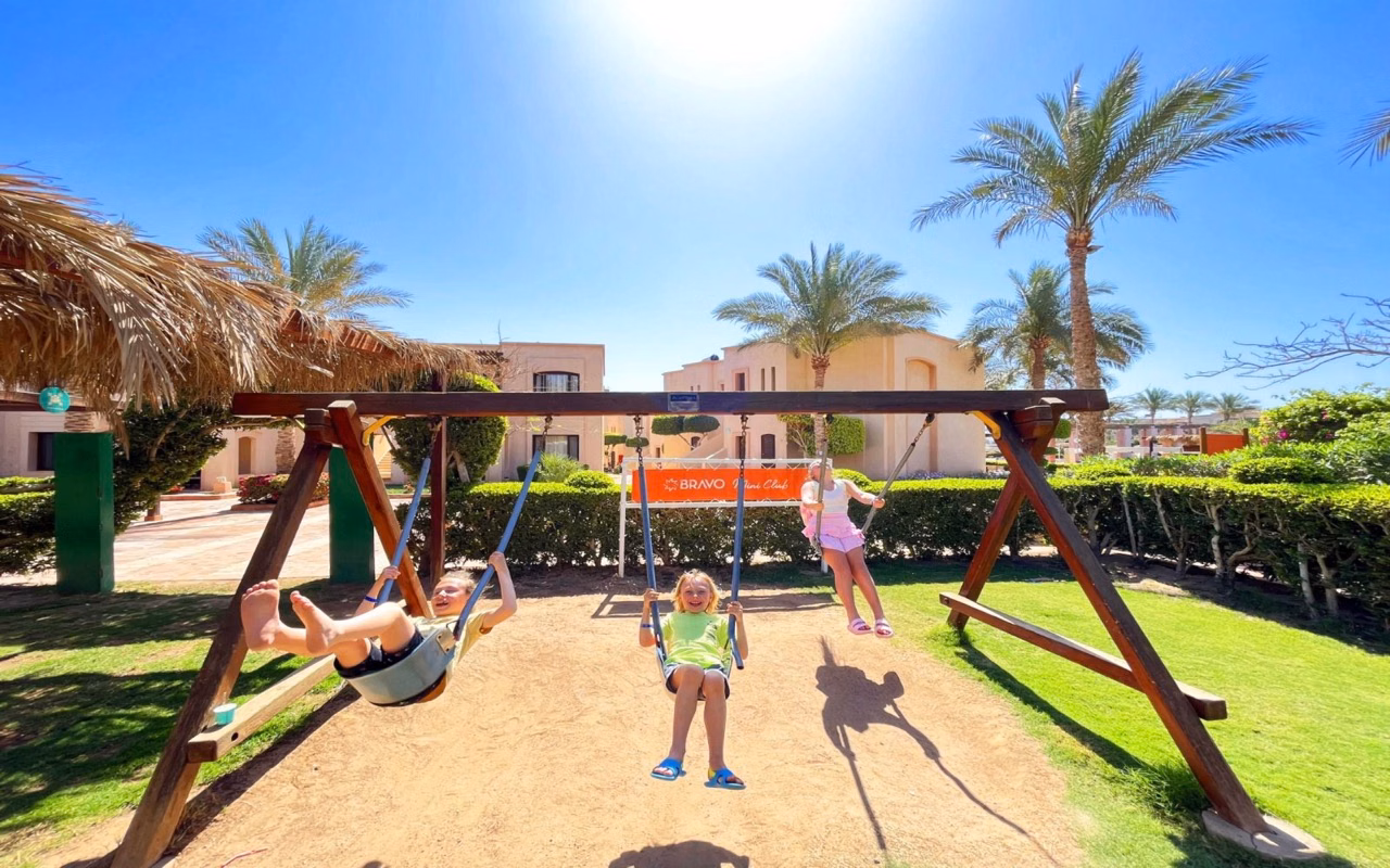 Tamra Beach Resort