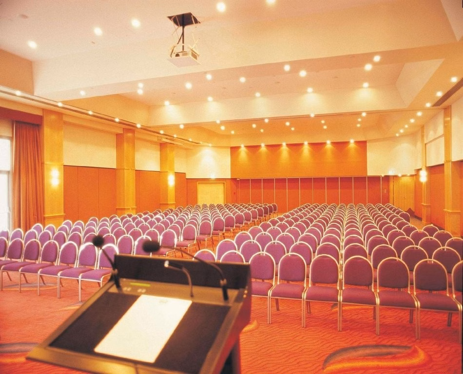 Xperience Kiroseiz Parkland Resort