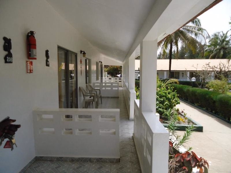 Holiday Beach Club Hotel
