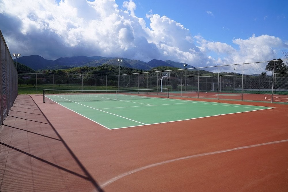 Almуros Beach Resort and Spa