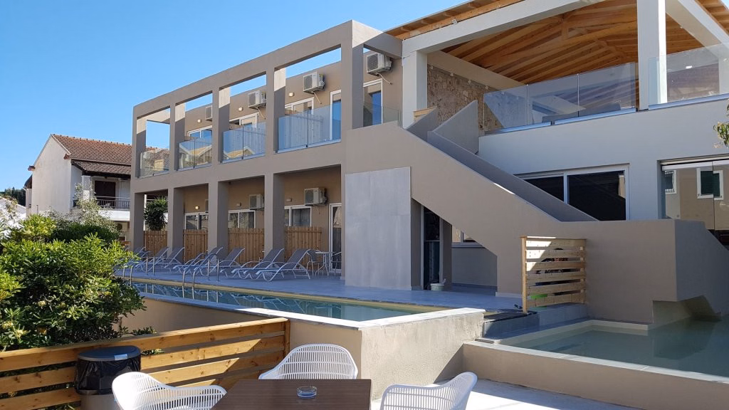Amour Holiday Resort