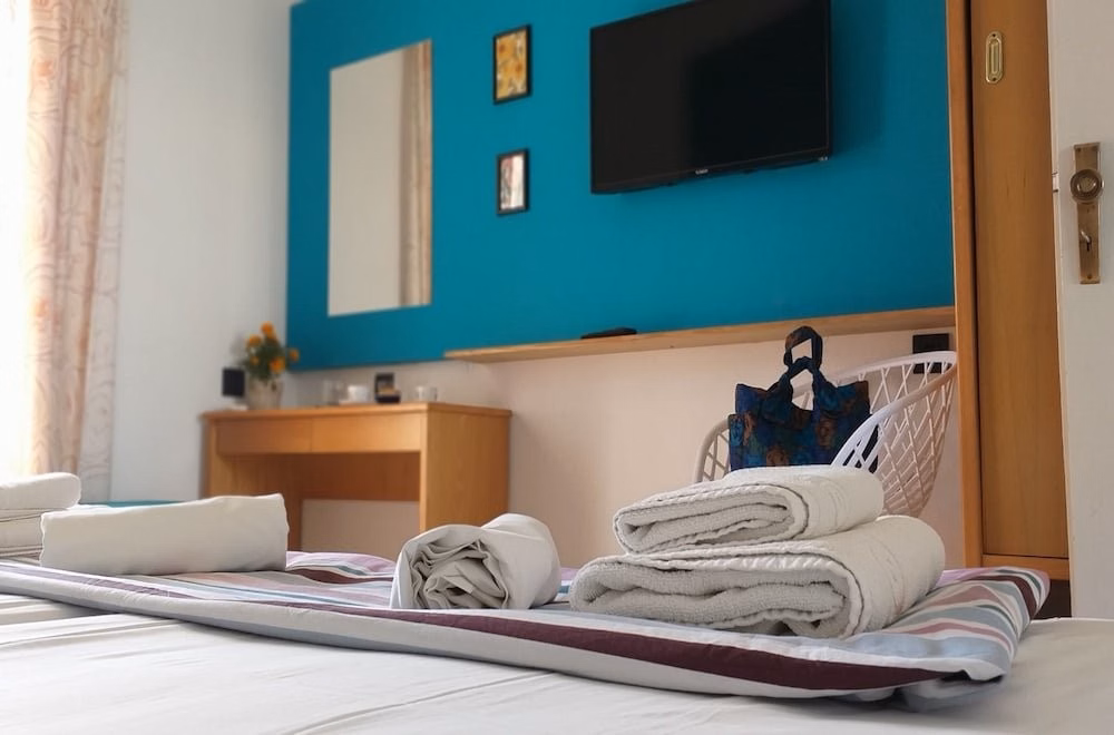 Elite Corfu - Adults Friendly