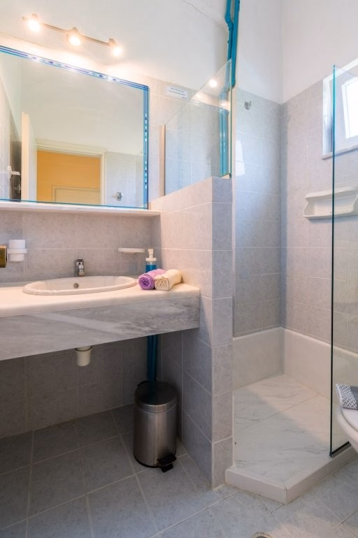 Elite Corfu - Adults Friendly
