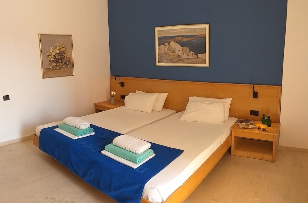 Elite Corfu - Adults Friendly