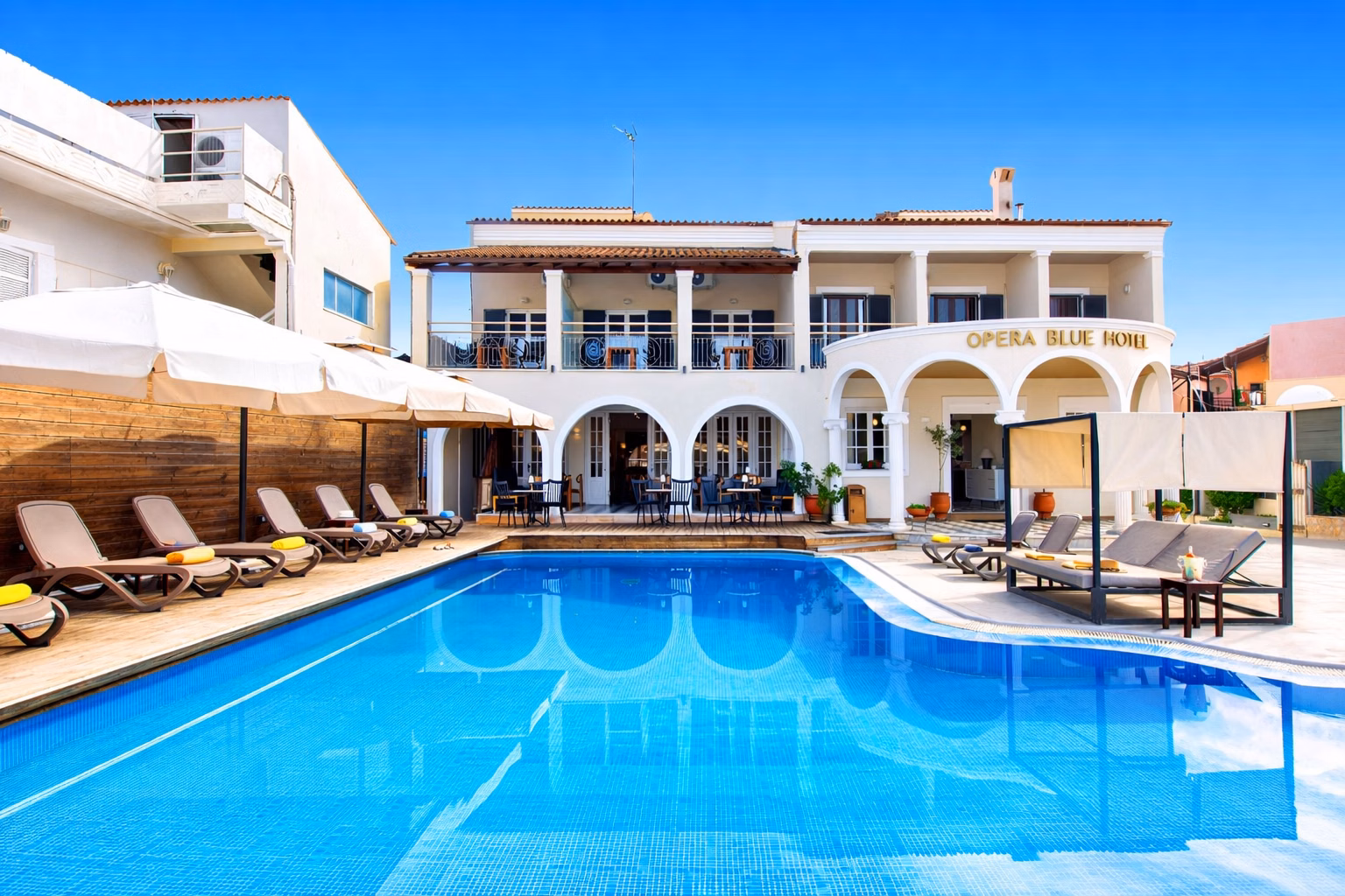 Opera Blue Hotel
