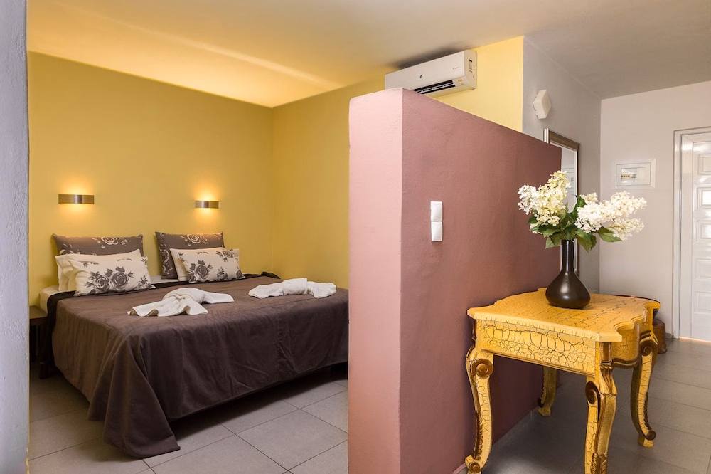 Pantokrator Hotel