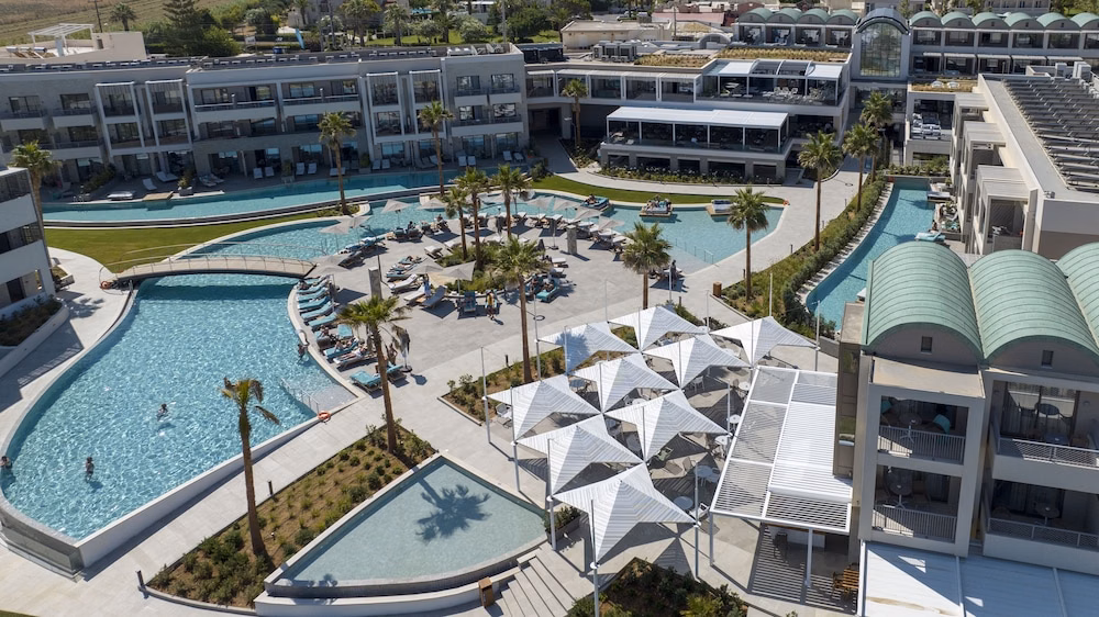Amira Luxury Resort & Spa
