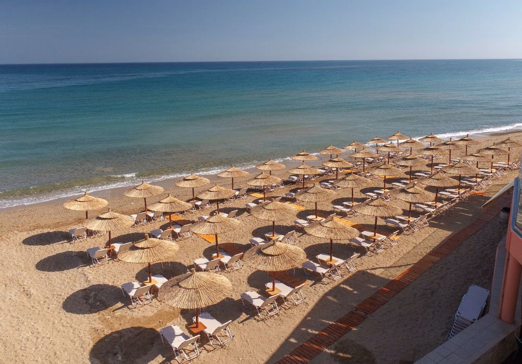 Dedalos Beach Hotel