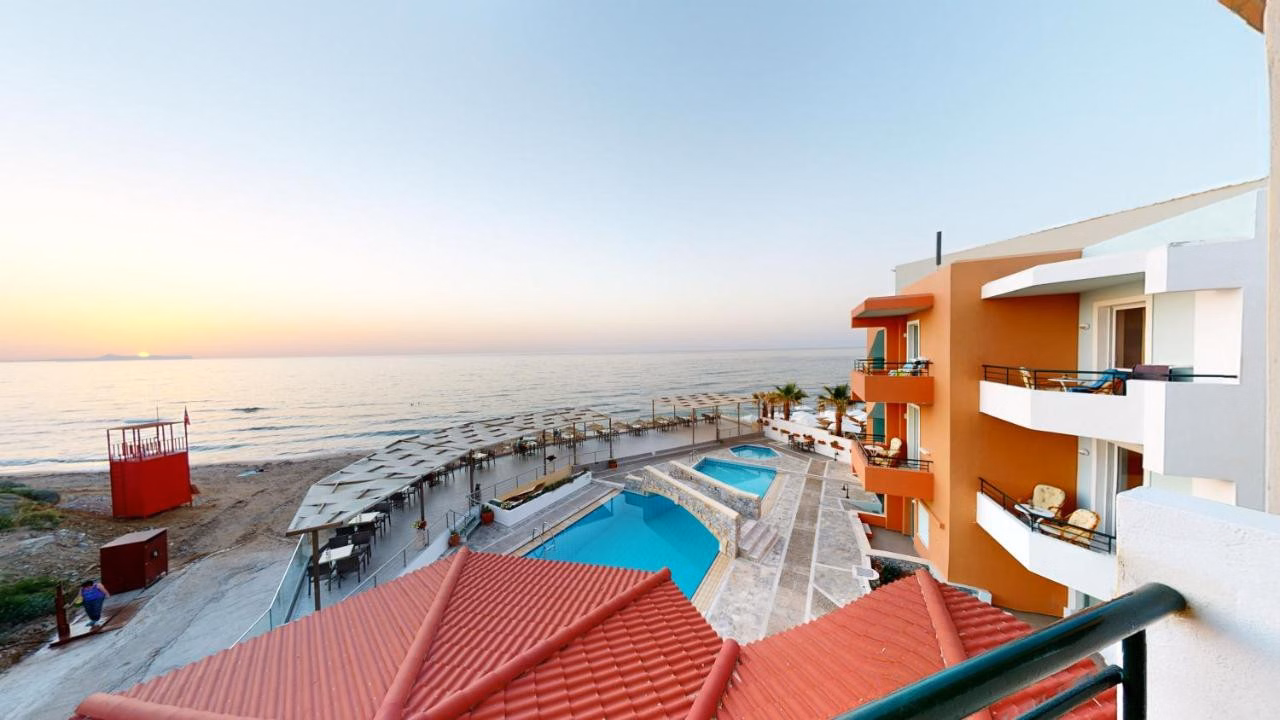 Dedalos Beach Hotel