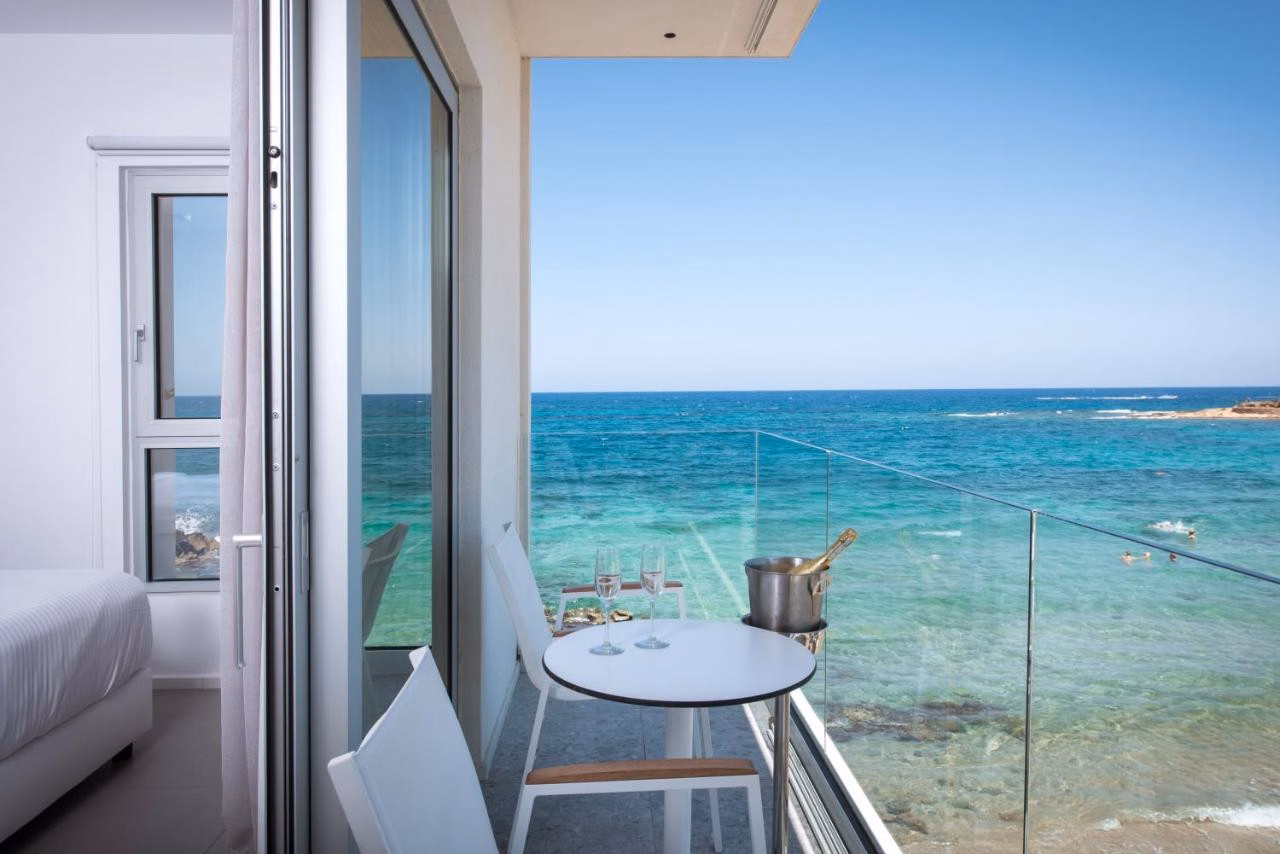 Enorme Ammos Beach Resort Hotel