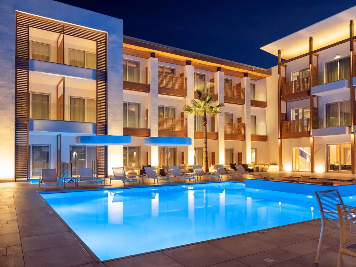 Enorme Ammos Beach Resort Hotel