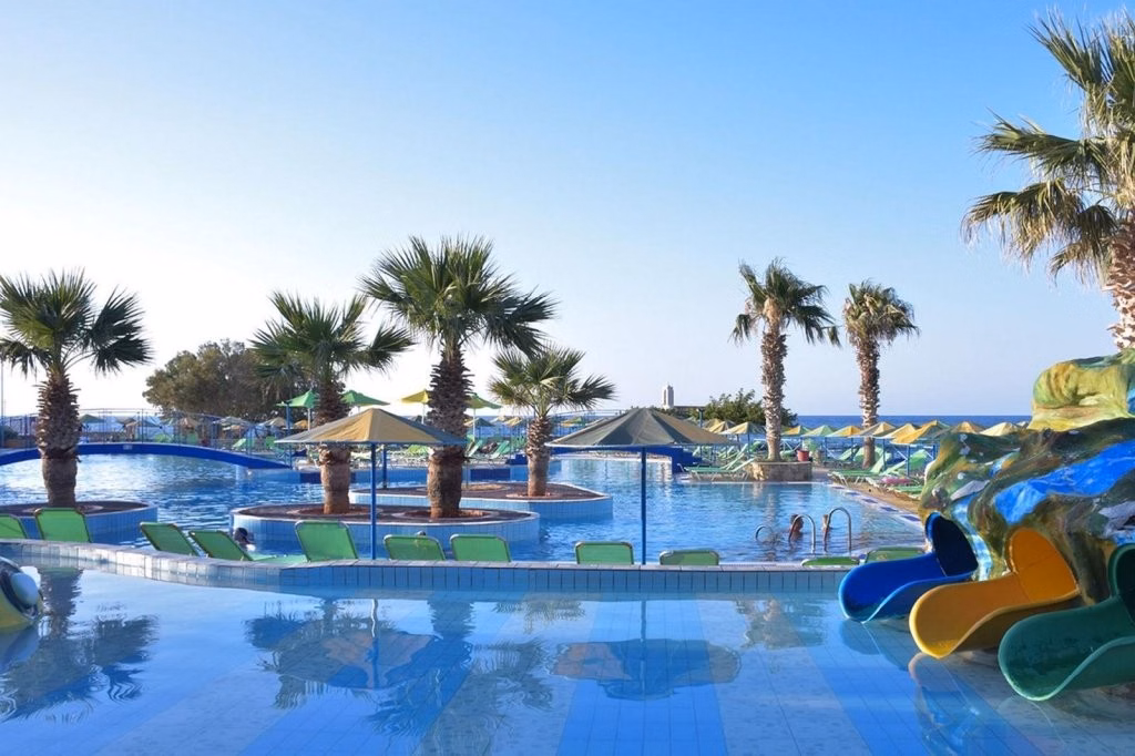 Eri Beach & Village