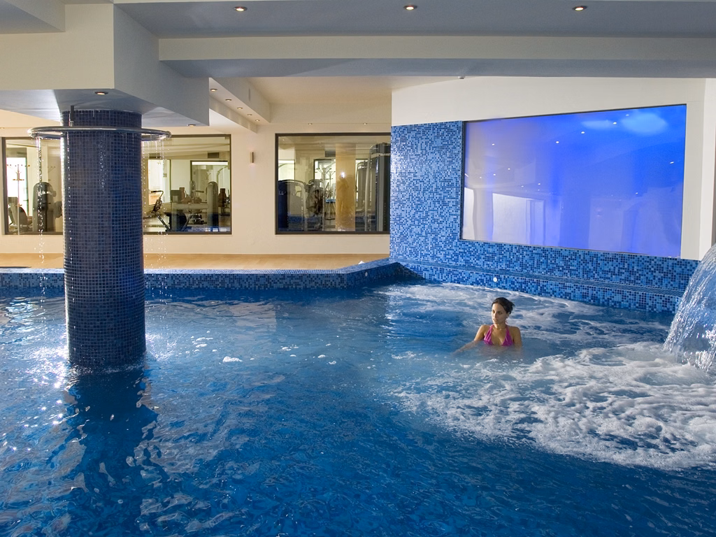 Grand Hotel Holiday Resort