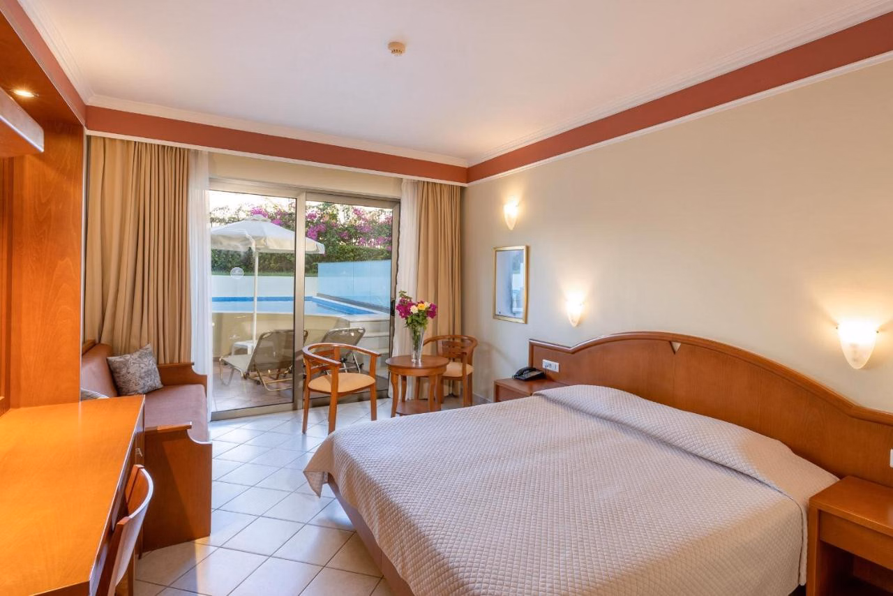 Hydramis Palace Beach Resort