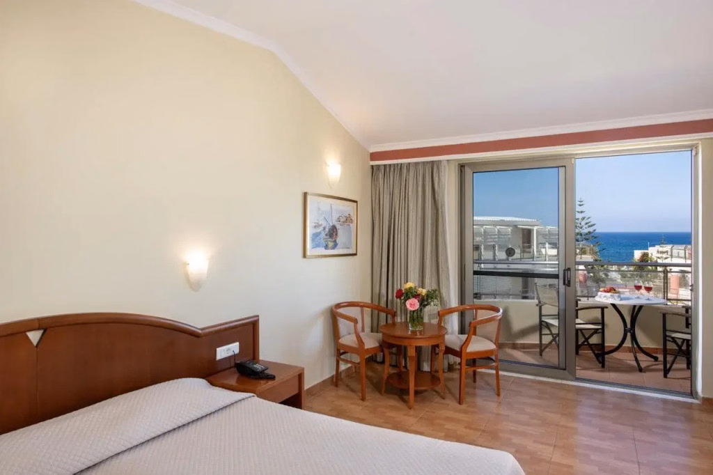 Hydramis Palace Beach Resort