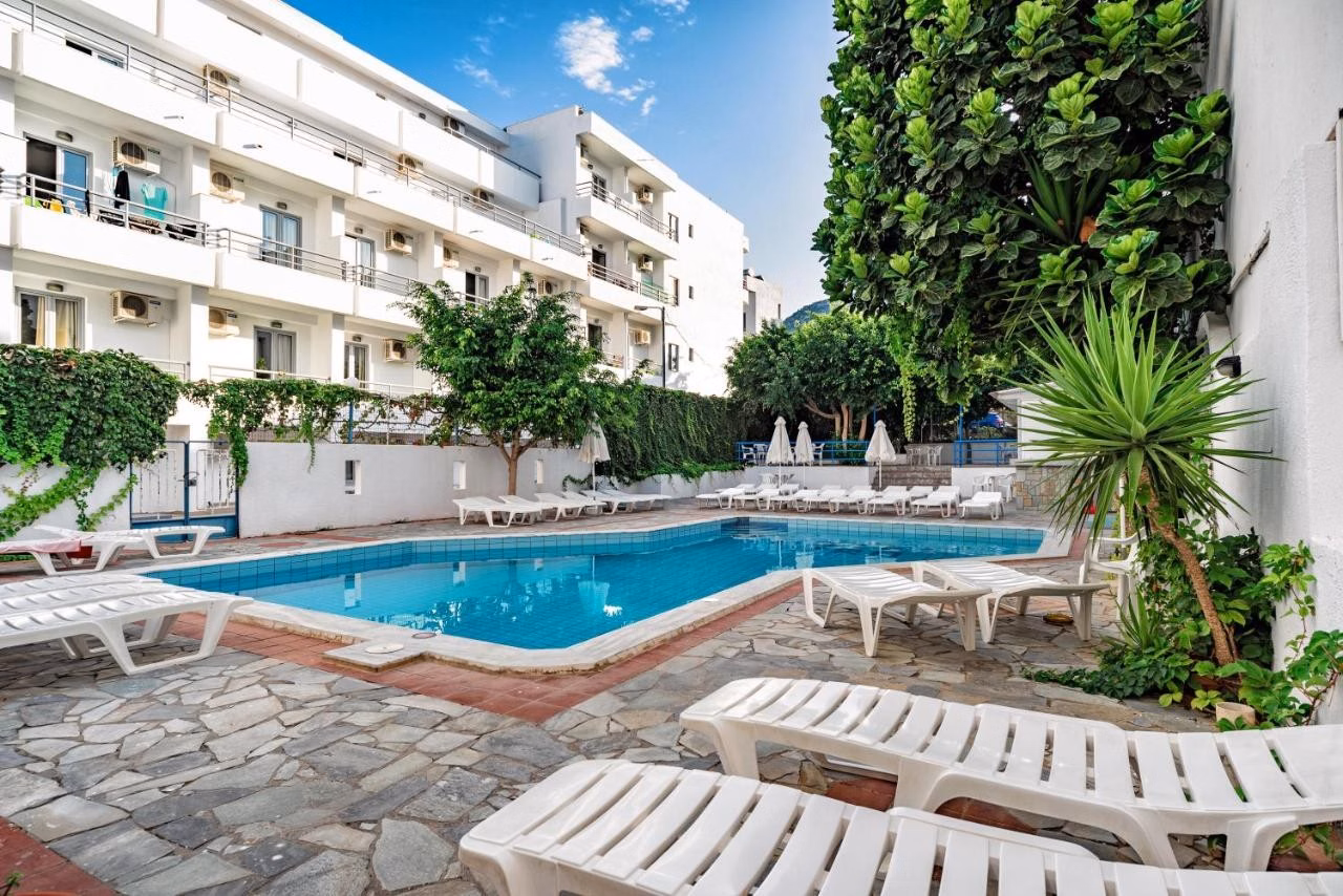 Iro Hotel