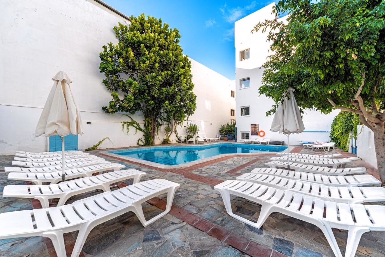 Iro Hotel
