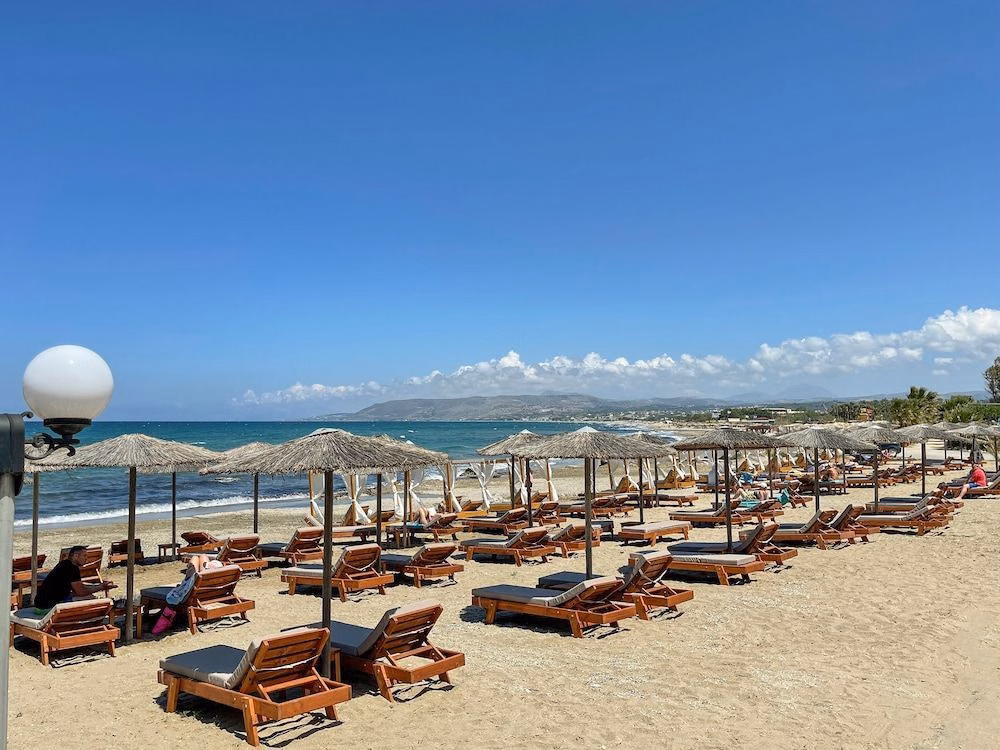 Mare Blue & Suites