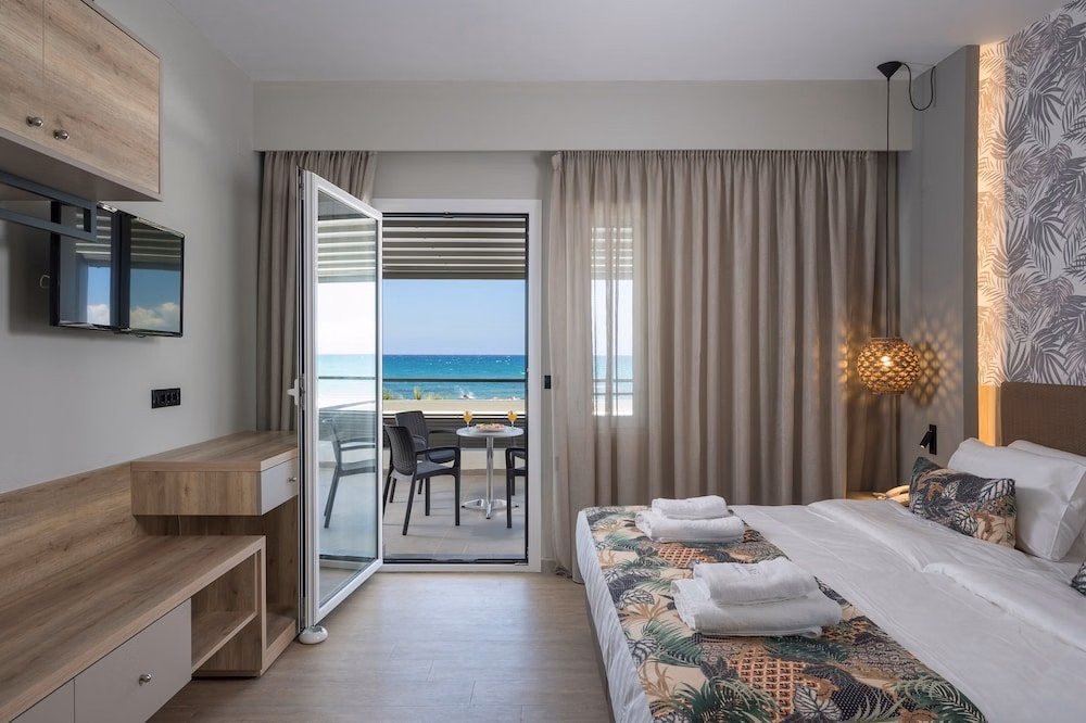 Mare Blue & Suites