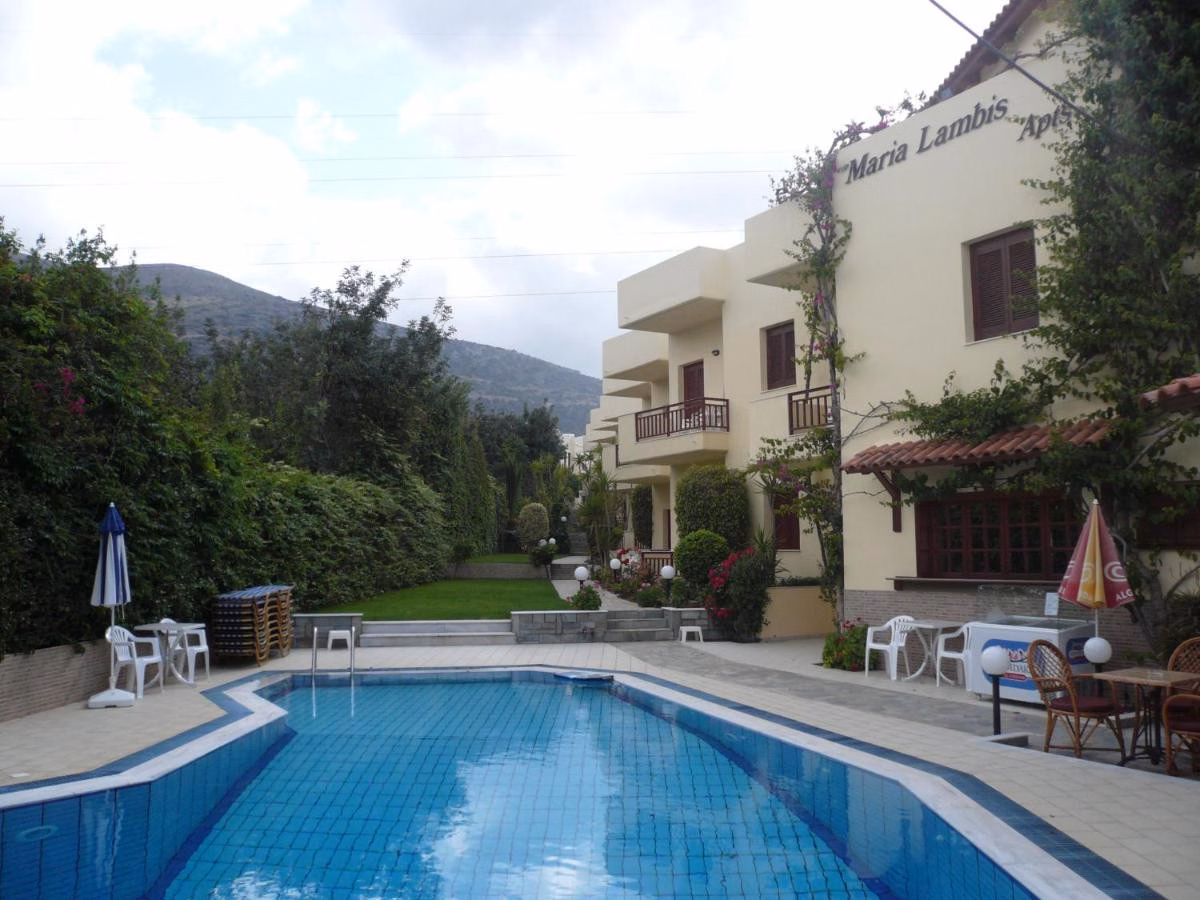 Maria Lambis Apartments