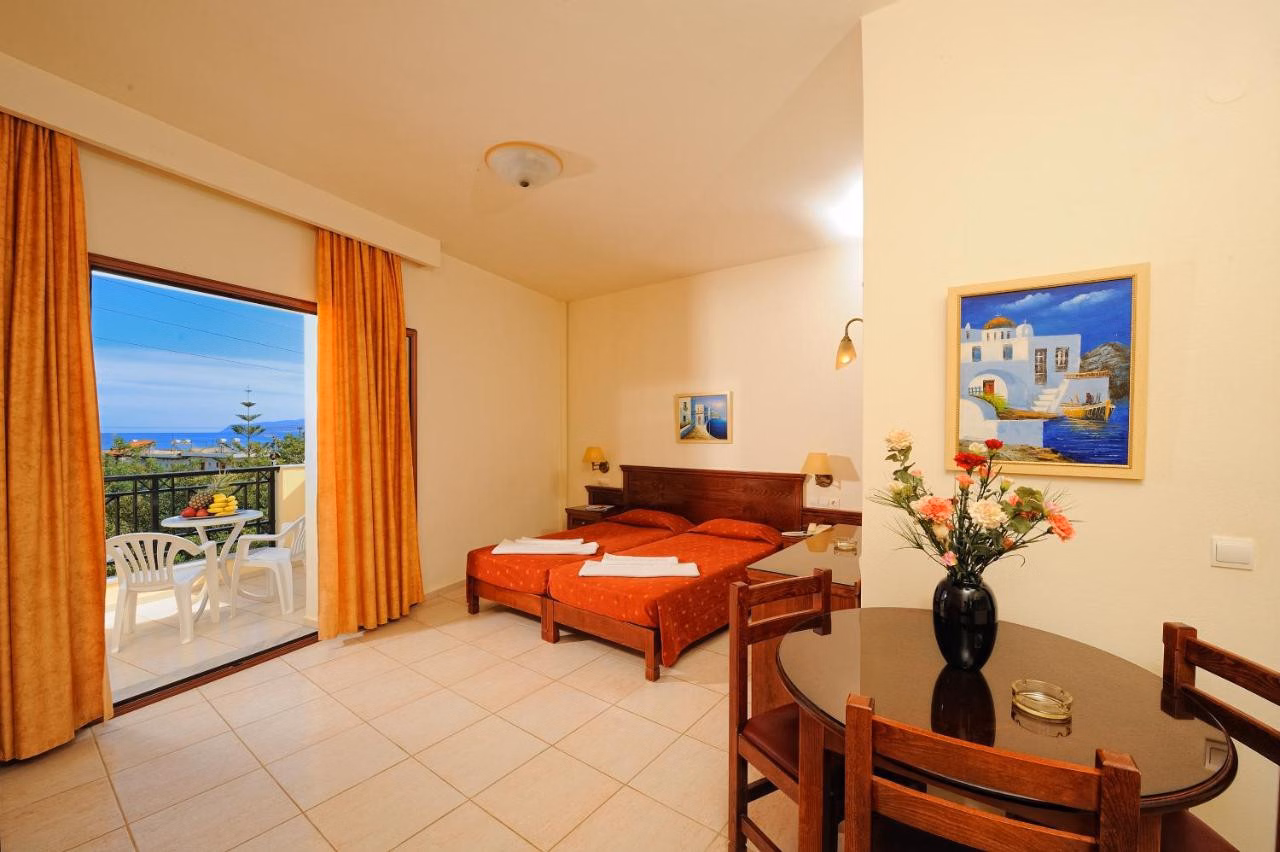 Maria Lambis Apartments
