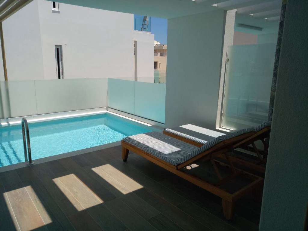 Meropi Hotel & Apartments