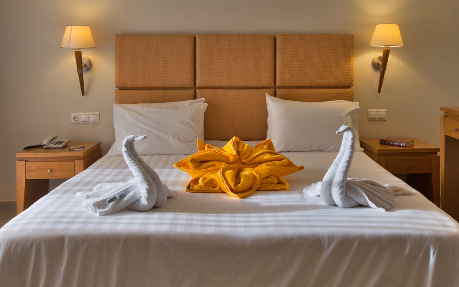 Minos Hotel