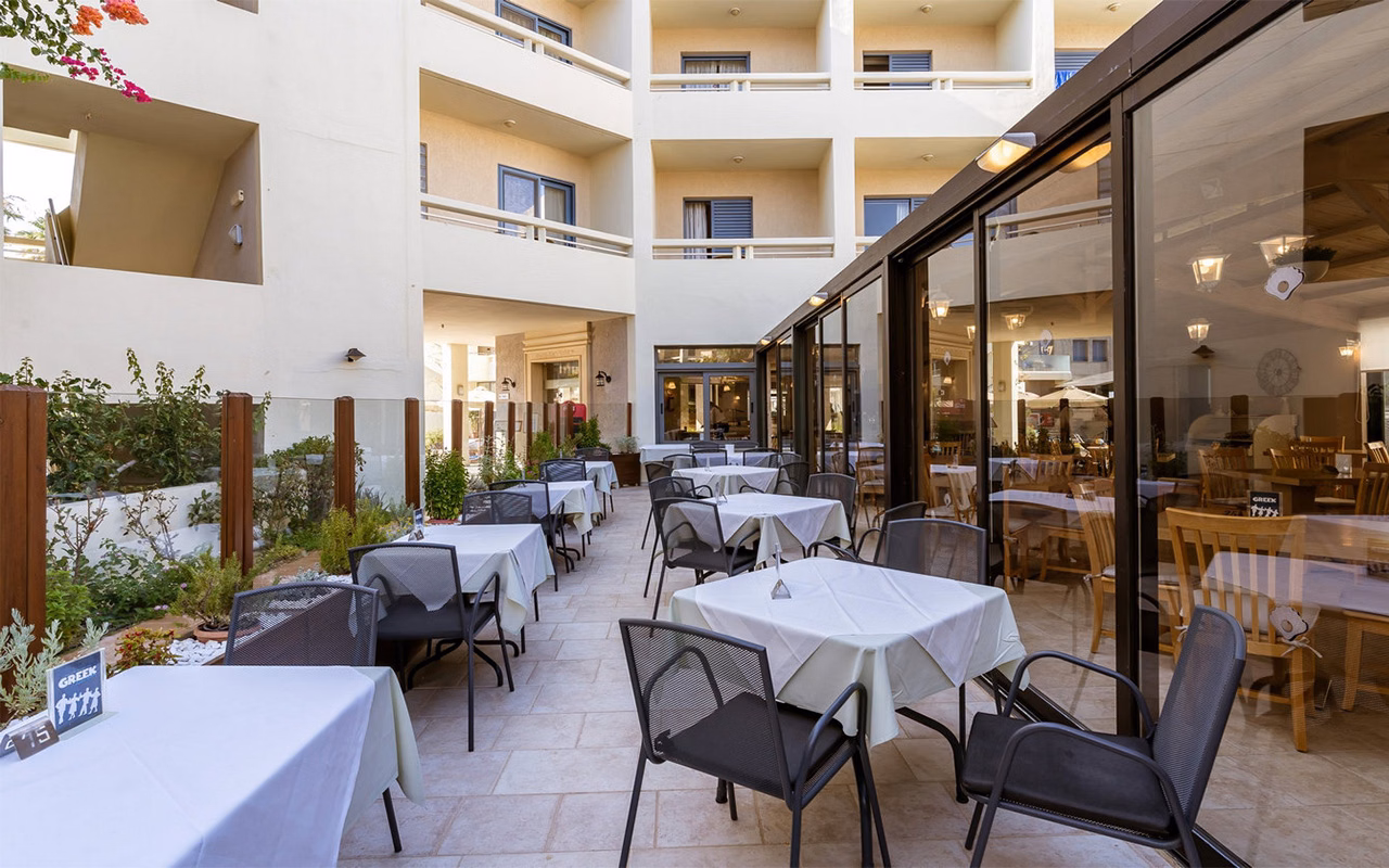 Pearl Beach Hotel