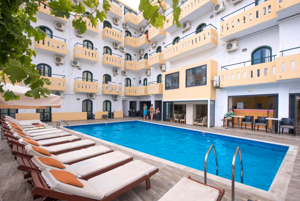 Pela Maria Hotel