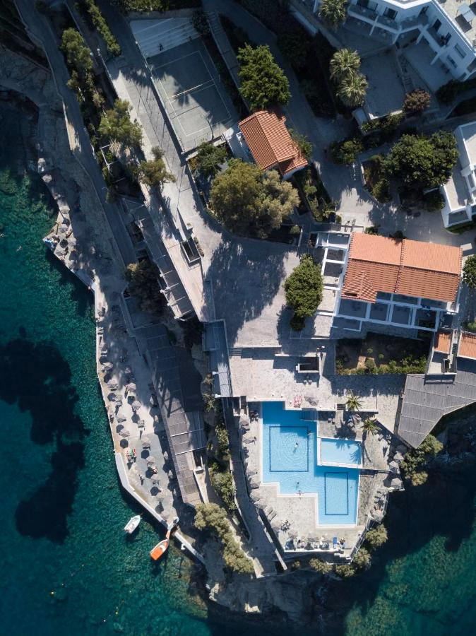 Peninsula Resort & Spa