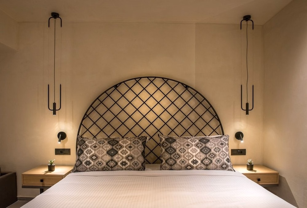 Petousis Hotel & Suites