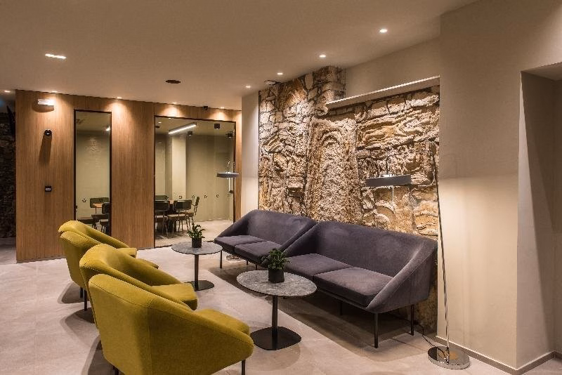 Petousis Hotel & Suites