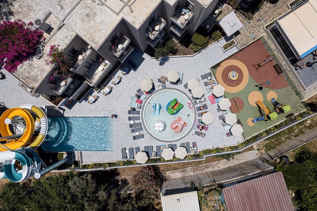 Porto Platanias Beach - Luxury Selection