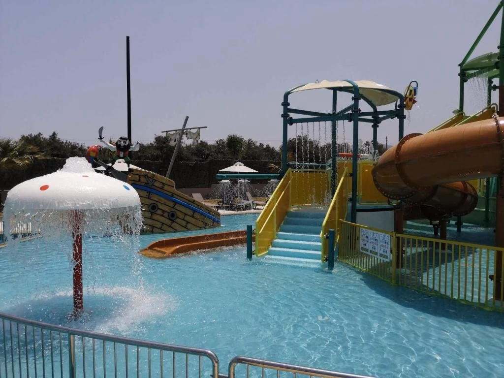 Senseana Sea Side Resort & Aquadventure