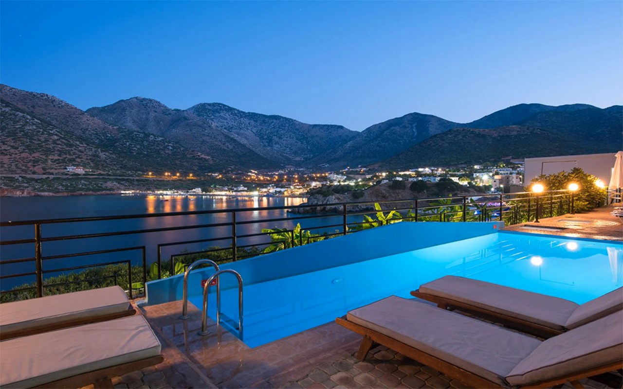 Troulis Apart-Hotel