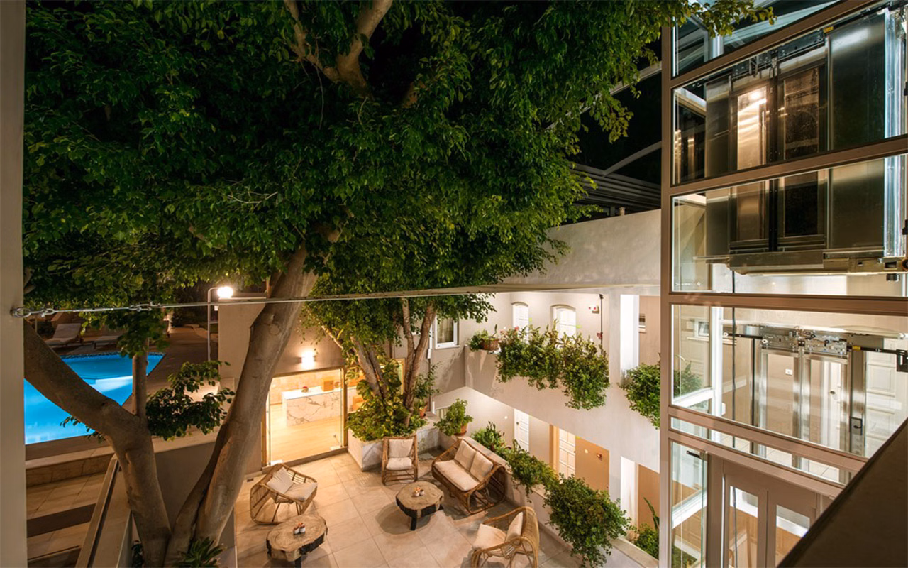 Troulis Apart-Hotel