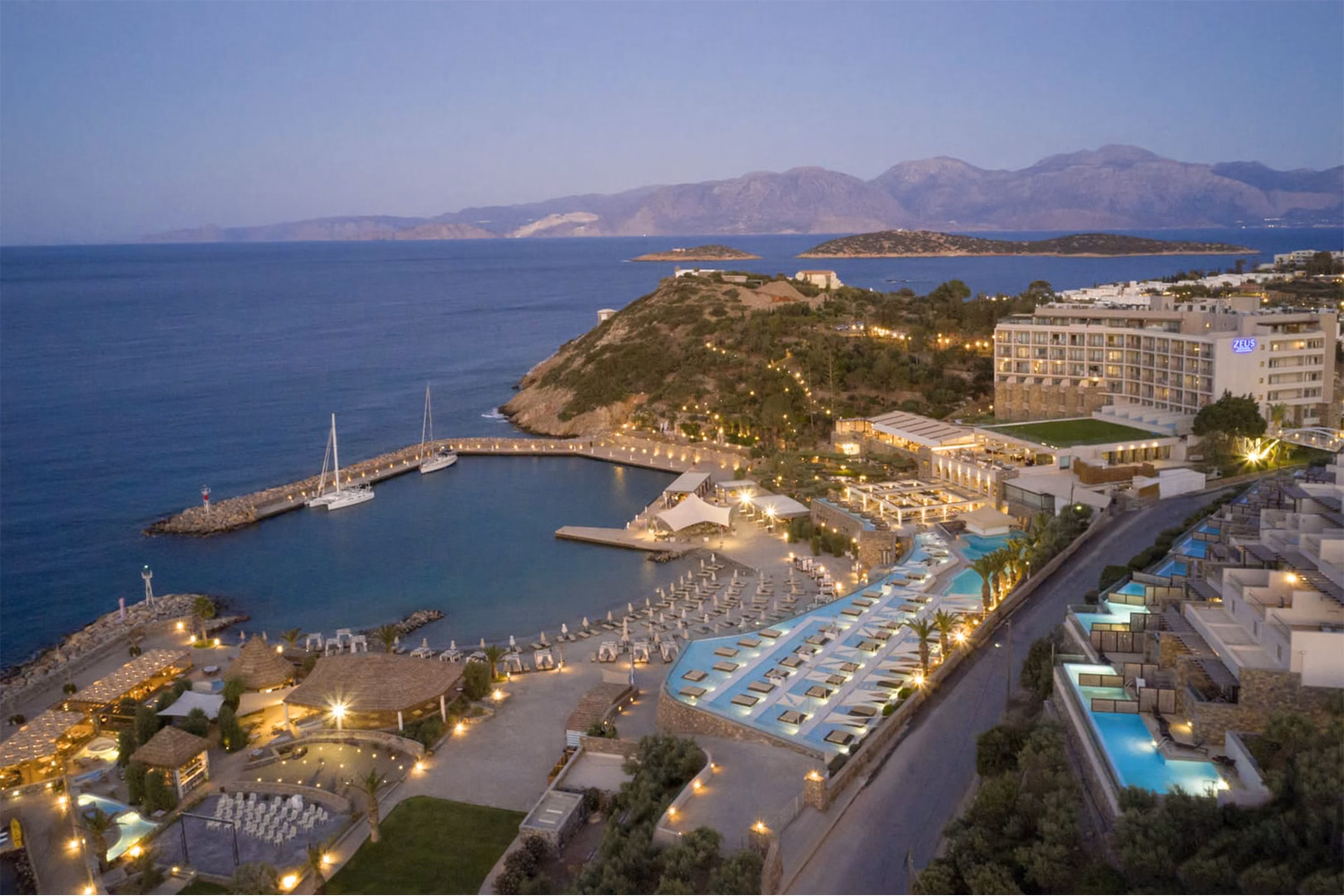 Zeus Eleva Mirabello Bay