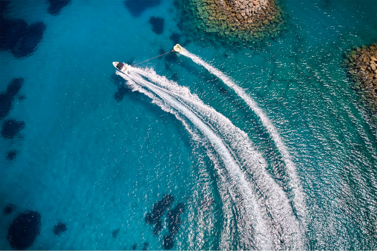 Zeus Eleva Mirabello Bay