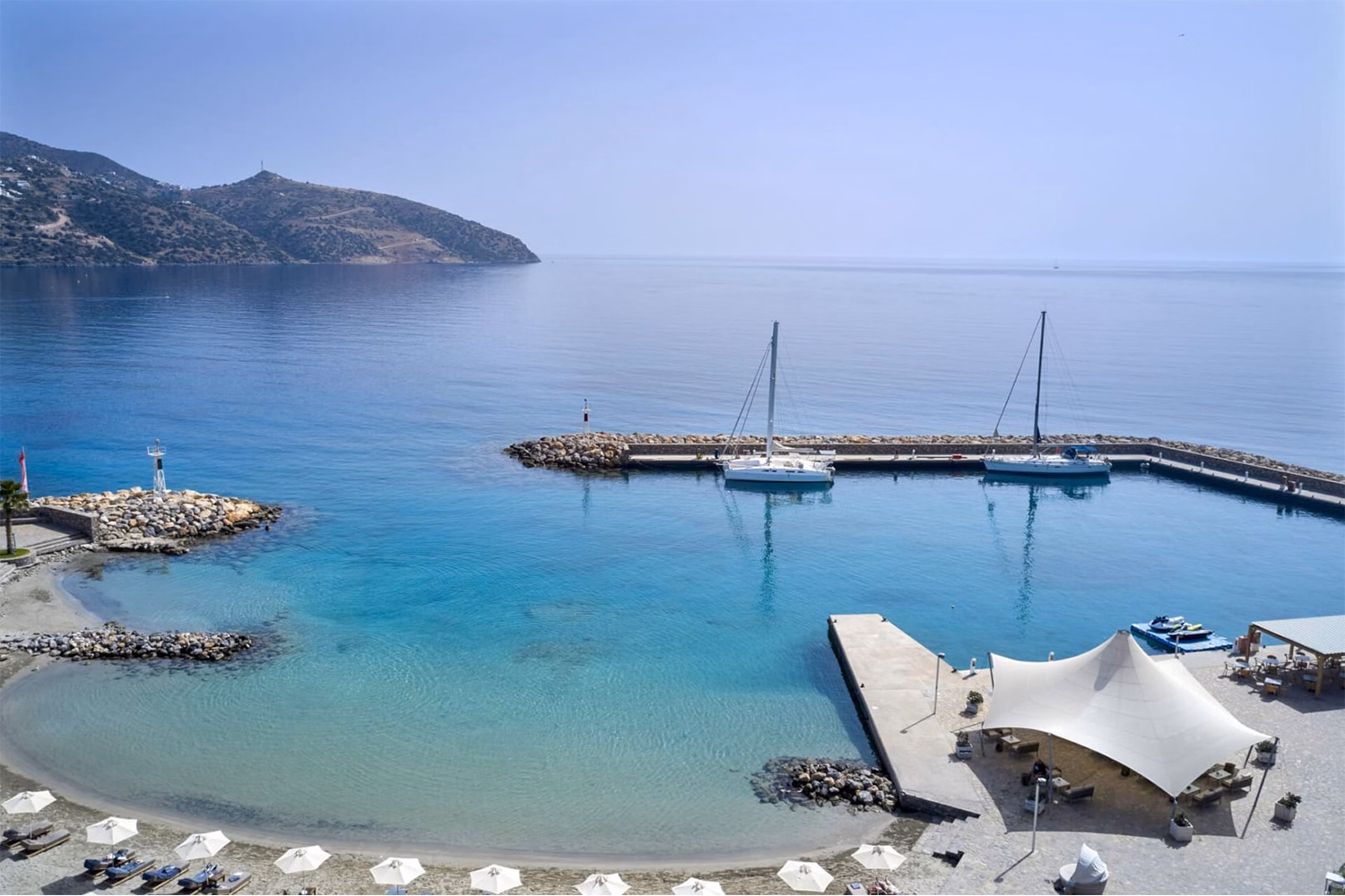 Zeus Eleva Mirabello Bay