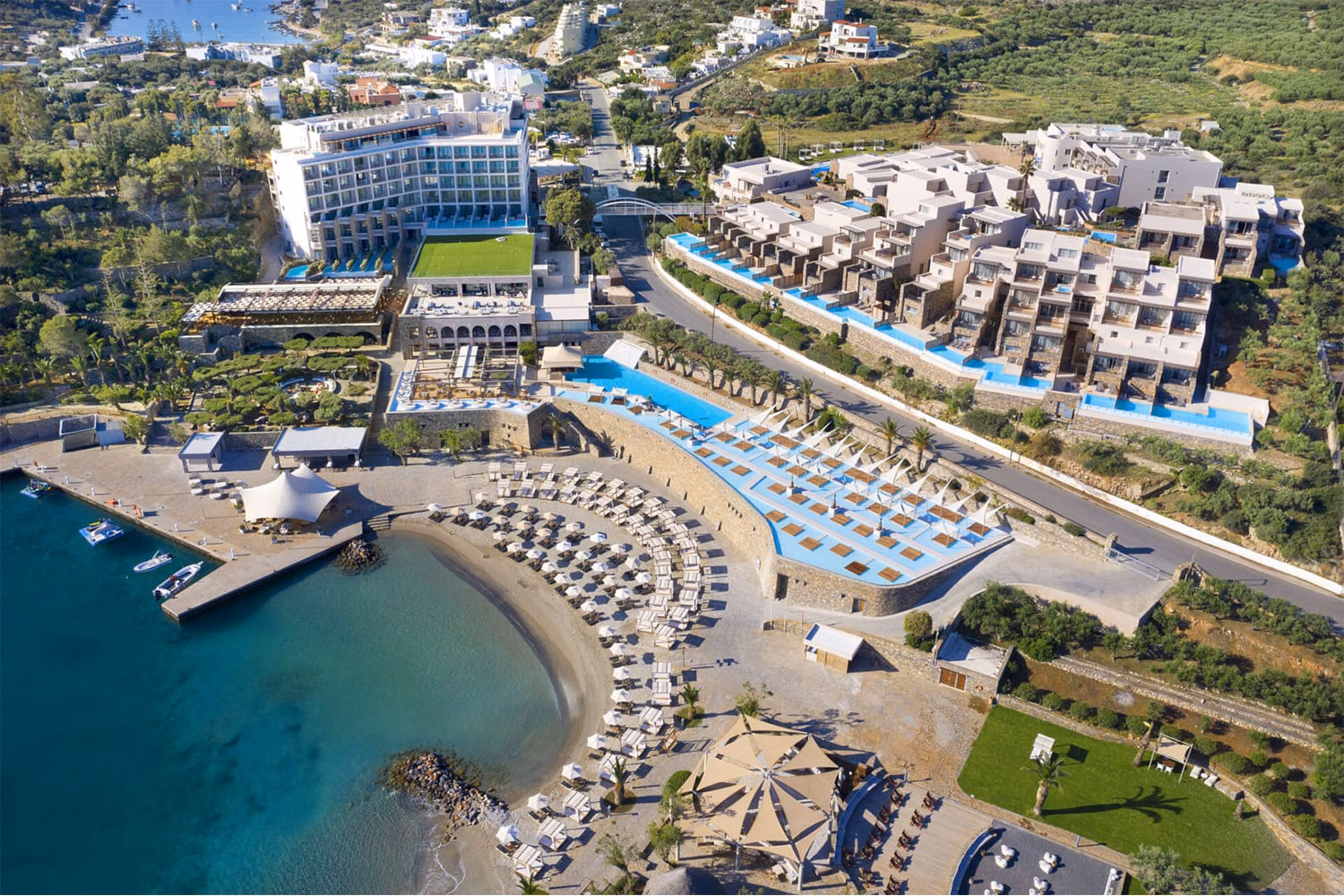 Zeus Eleva Mirabello Bay