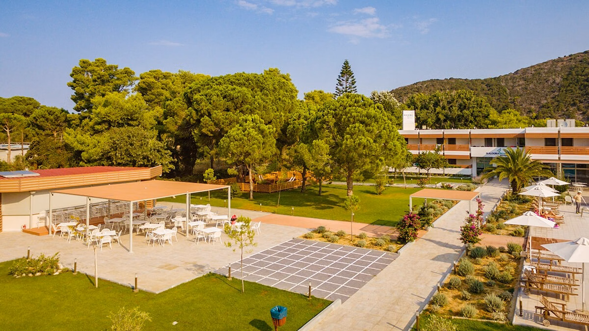 Kalogria Beach Hotel