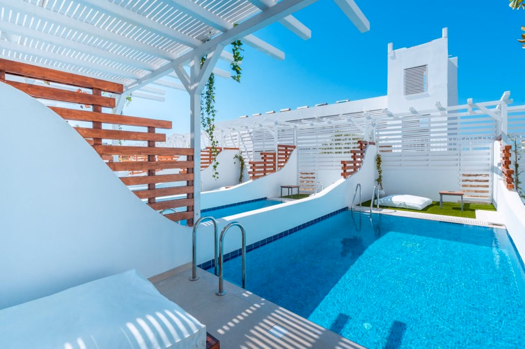 Aloe Hotel